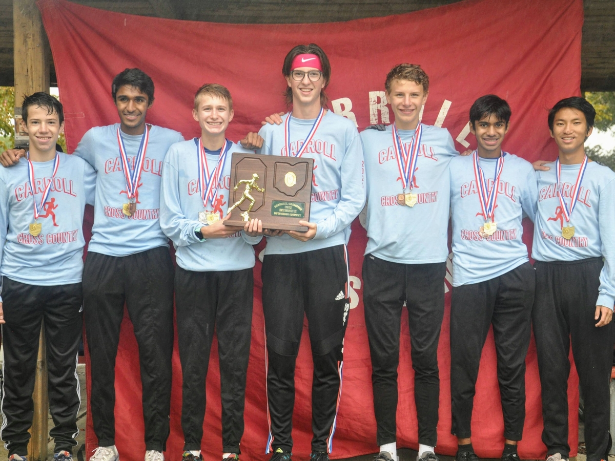 2021 OHSAA Cross Country Regional Champions Carroll High School