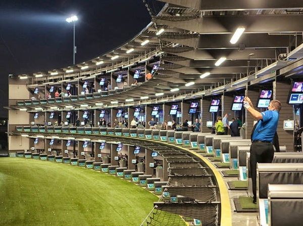 Topgolf Alumni Outing